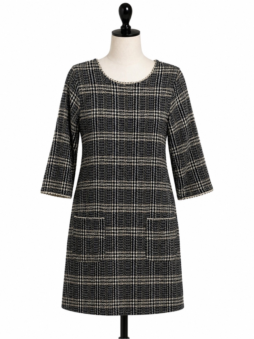 Zara Women’s,Black and Cream Plaid Shift ,Knit Tweed Short Dress. Size-Large